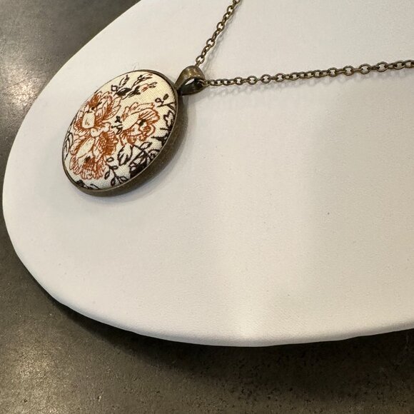 Oxidized Brass Tone Chain With Fabric Floral Pendant 30" Chain 1.5" Pendant - Picture 6 of 7